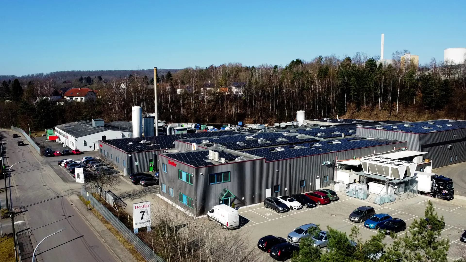 Dostlar Produktionsstandort Neunkirchen — Luftaufnahme